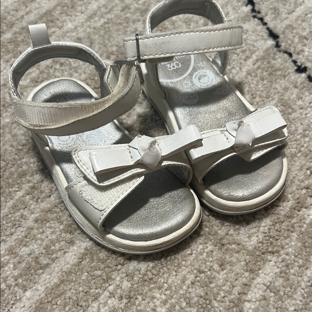 Stride Rite White Sandals with Bow